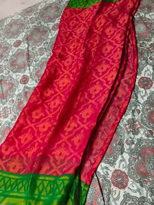 Pink &amp; Green Design Saree With Out Blouse