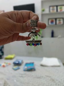 Earings