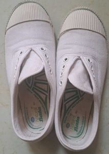 Bata School White Shor