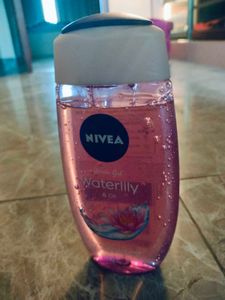 Nivea Shower Gel ( Water Lily)
