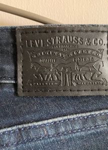 Levis Women’s Jeans