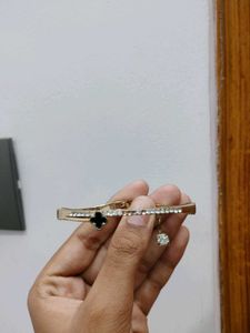 Elegant Bangle Bracelet❤️❤️