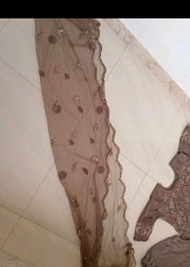 Pakistani Kurta Set Grab This