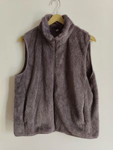 Fuzzy Fleece Vest - Cozy & Warm