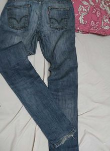 Authentic Levi&#39;s Women&#39;s Jeans - Size 30