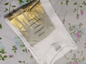 White Graphic Print T-shirt