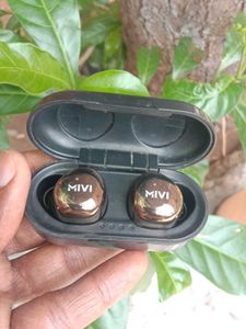 Mivi Duopods M40 (TWS Earbuds with Charging Case)