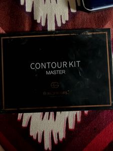 Europe Girl Contour Kit
