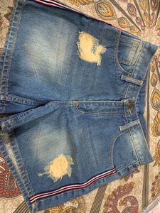 Ripped Denim Shorts❤️