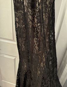 Elegant Black Lace Halter Gown
