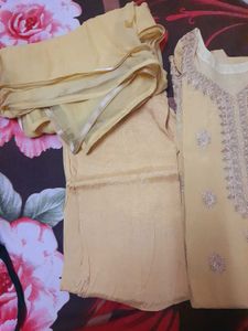 Newly stiched suit set with dupatta