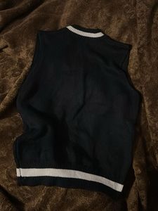 Stylish Sleeveless Sweater Vest