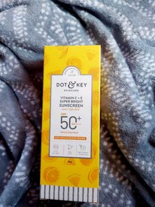 Dot & Key Vit C Superbright Sunscreen