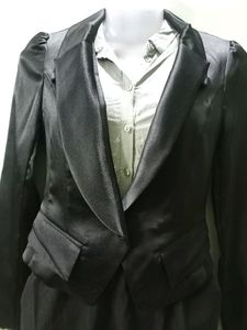 Black Crop Blazer