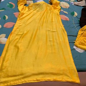 beautiful kurta pant suit for women