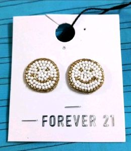 💥🆕️ Forever 21 Smiley Beaded Stud Earrings