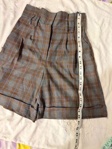 Bershka High-Waisted Shorts With Ruffle On Waist