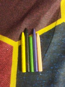 5 Used Crayons