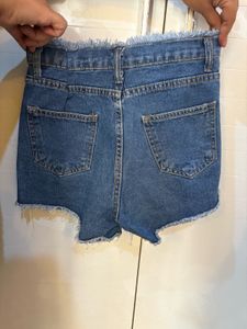 Frayed Hem Denim Shorts