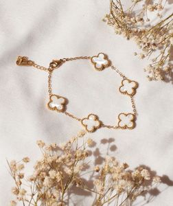 Victorian White Bracelet🎀