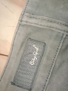 Capri Jeans