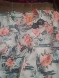 Floral Print Short Sleeve Top