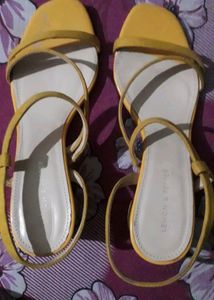 New With Tag| Inc.5 Lemon &amp; Pepper Heel