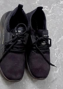 Aesthetic Black Sneakers🖤