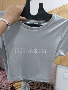 Moneyfesting Crop Top