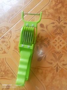 Kitchen Gadget Set - Peeler and Slicer