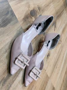 Low Nude Heels With Cushioned Soles