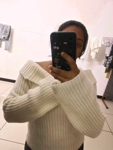 OFF SHOULDER WINTER TOP