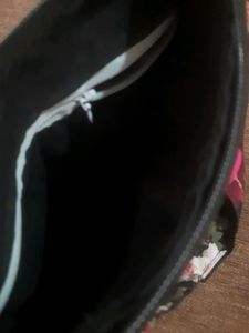 Floral Print Tote Bag New Without Tag.