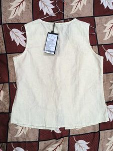 Chic Linen Blend Tie-Front Sleeveless Top