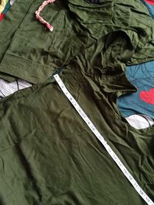 Green Embroidered Kurta