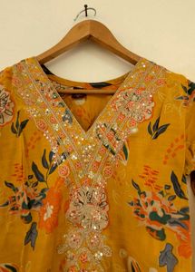 Floral Print embroided  Kurta with pant