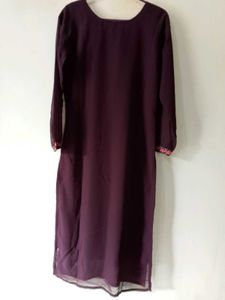 Elegant Embroidered Kurti