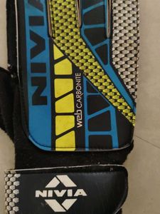 Nivia Goalkeeper Gloves