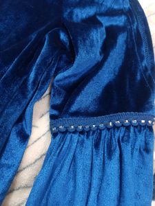 Midnight Blue Velvet Long Sleeve Dress