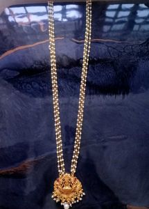 Elegant Gold-Tone Necklace
