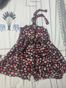 Combo Of Two Dresses And Leggings