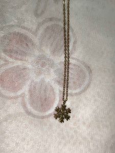 Snowflake Pendant Necklace
