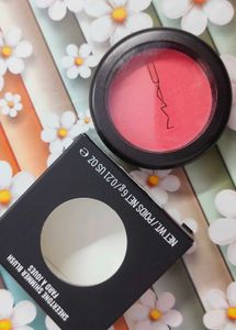 Mac Sheertone Shimmer Blush (Peachykeen)