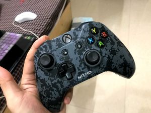 📦 Xbox One 500GB with Kinect Sensor + WWE2 K16
