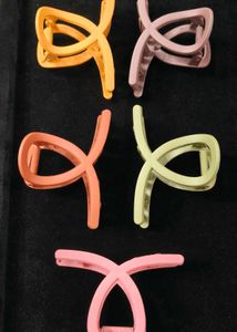 Hair Claw Clips - BUY ANY 2 @ 75 Rs