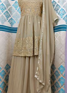 NEW Elegant Gold Embroidered Salwar Kameez