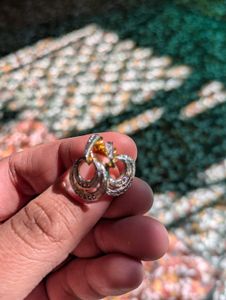 Elegant Silver-tone Pendant Necklace