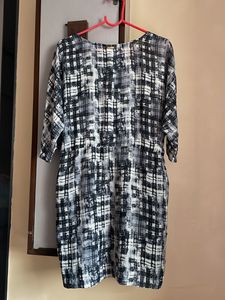 NEW COOL LIGHTWEIGHT DRESS