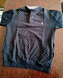 90% Off 💥 Red And Black Sweatshirts