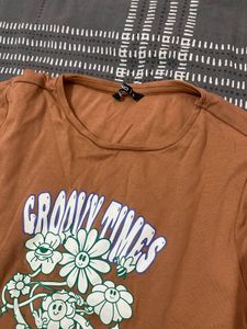 Zudio Graphic Tee - Size S